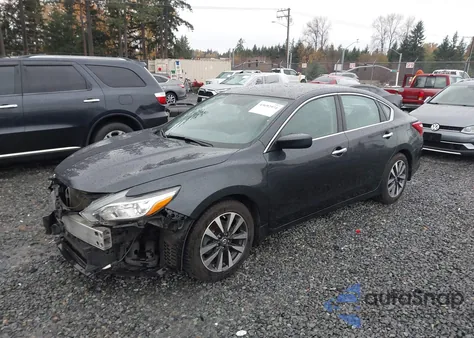 2016 Nissan Altima 2.5 Sv z USA, uszkodzony, nr VIN 1N4AL3AP4GC130998